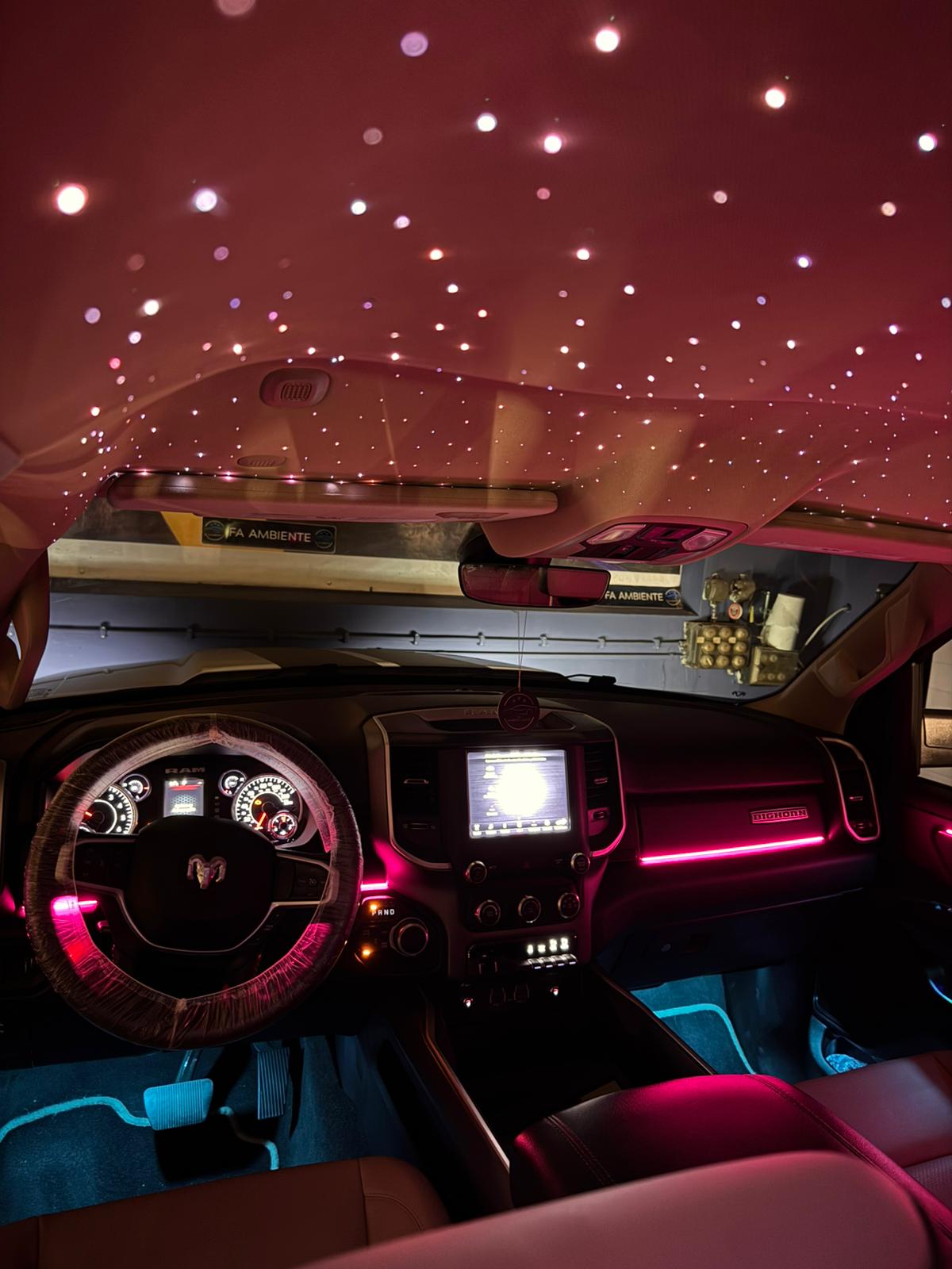 Ambiente Beleuchtung für Dodge Challenger – Bild 5