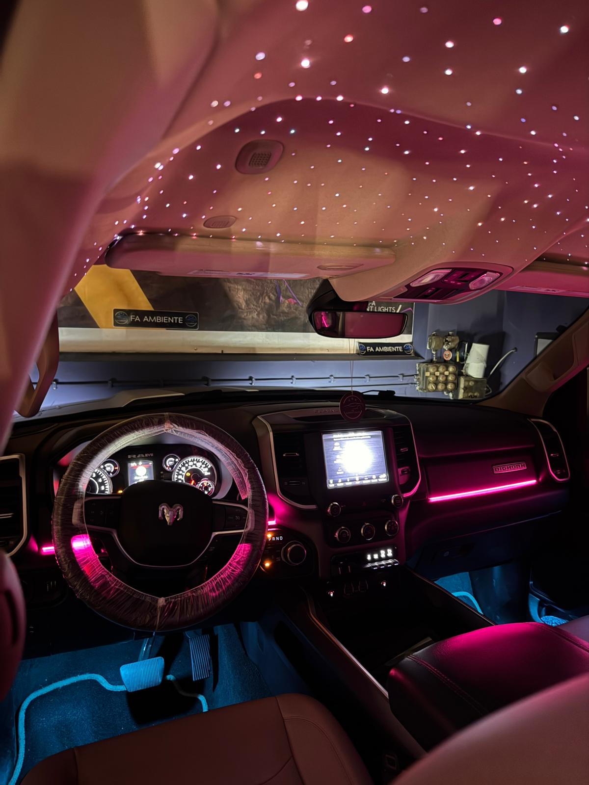 Ambiente Beleuchtung für Dodge Challenger – Bild 4