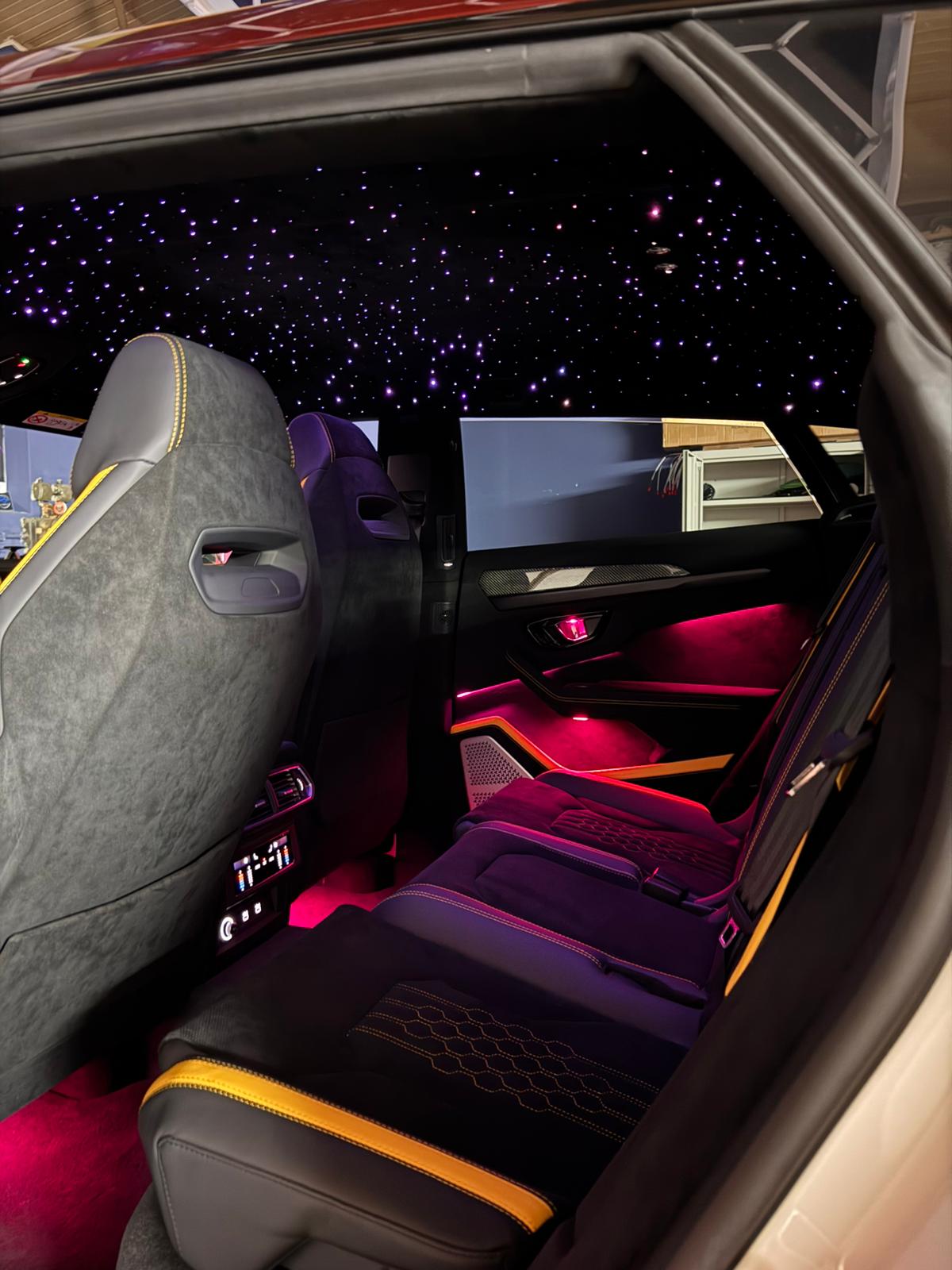 Ambiente Beleuchtung für Lamborghini Urus – Bild 12