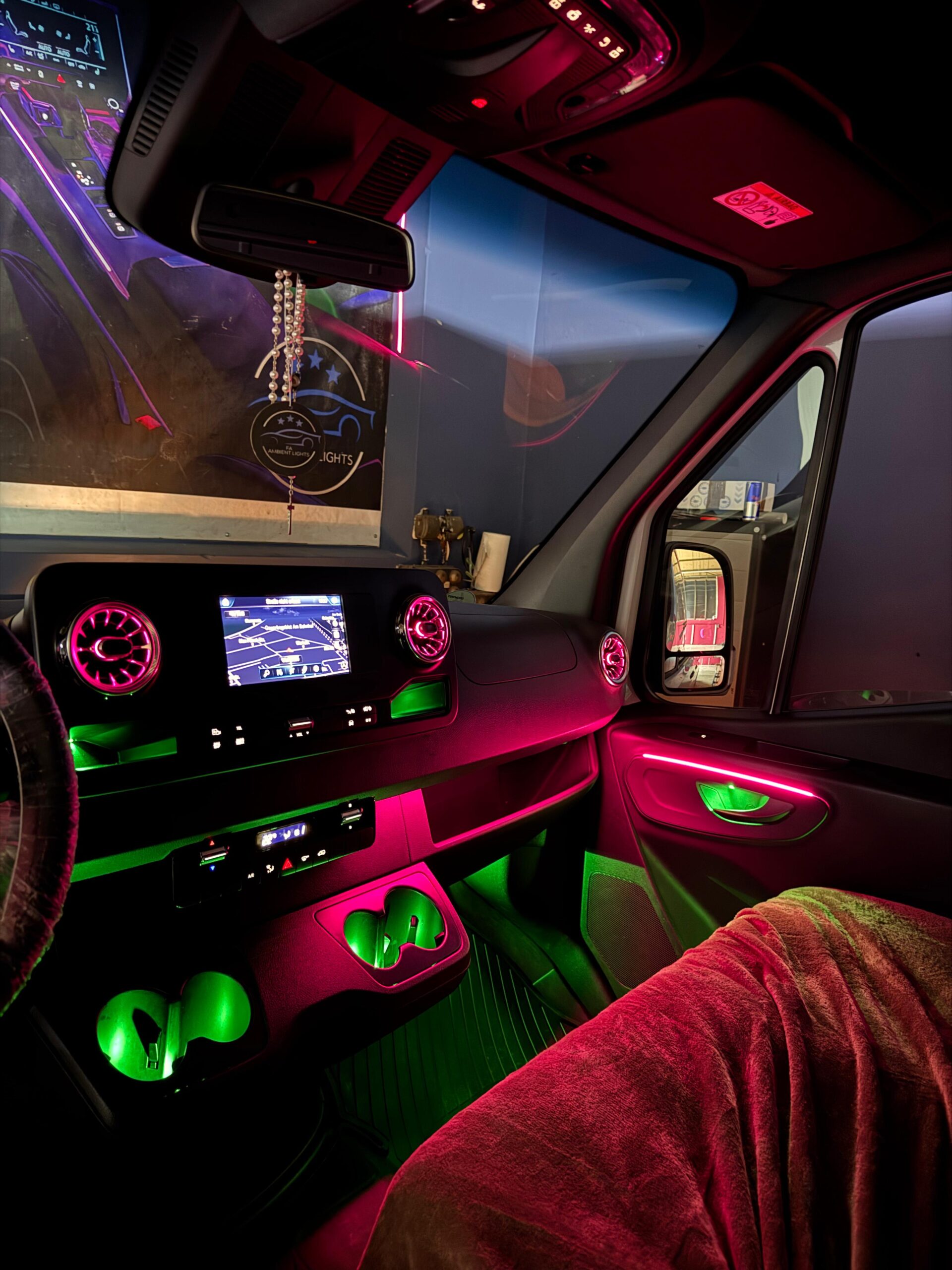 Ambiente Beleuchtung für Mercedes Sprinter – Bild 6