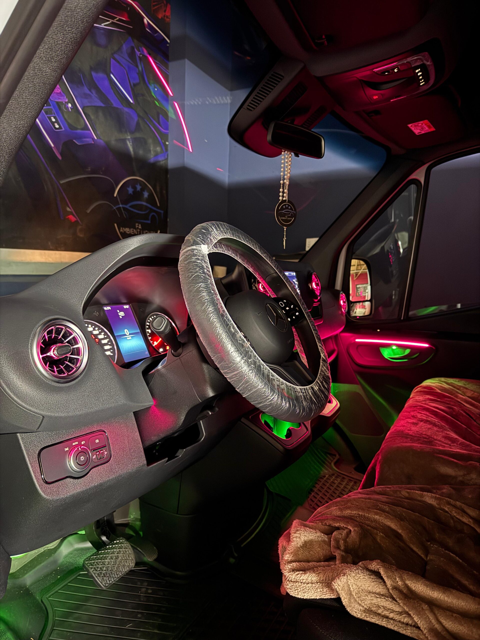 Ambiente Beleuchtung für Mercedes Sprinter – Bild 3